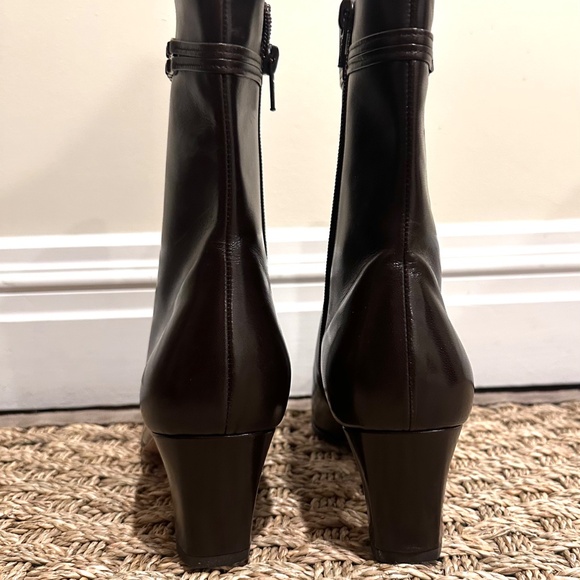 Women’s Brand New Ferragamo Boots 9 AA - Picture 3 of 5